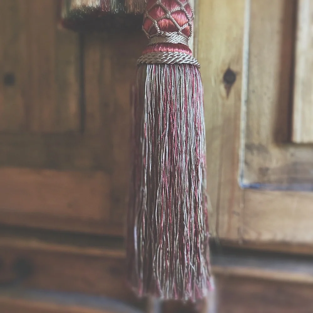 Set of 2 Ornate Chunky Decorative Tassels Furniture Ornaments Rustic Home Decor